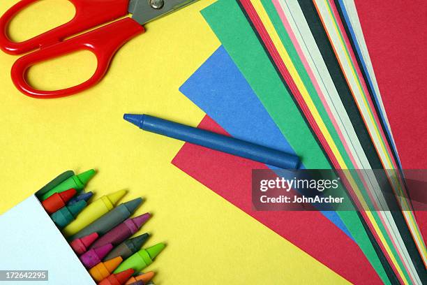 kunst und kunsthandwerk material - bastelpapier stock-fotos und bilder