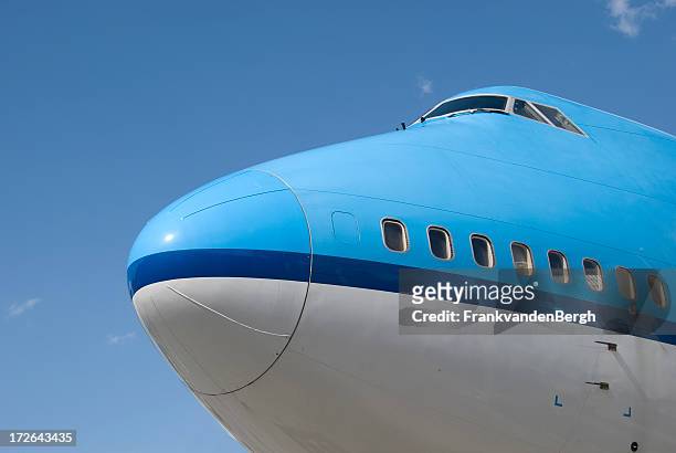 boeing 747 nose and cockpit - aeroplane close up stock pictures, royalty-free photos & images