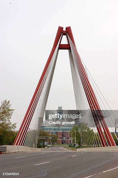 einzigartige-hängebrücke - indiana stock-fotos und bilder