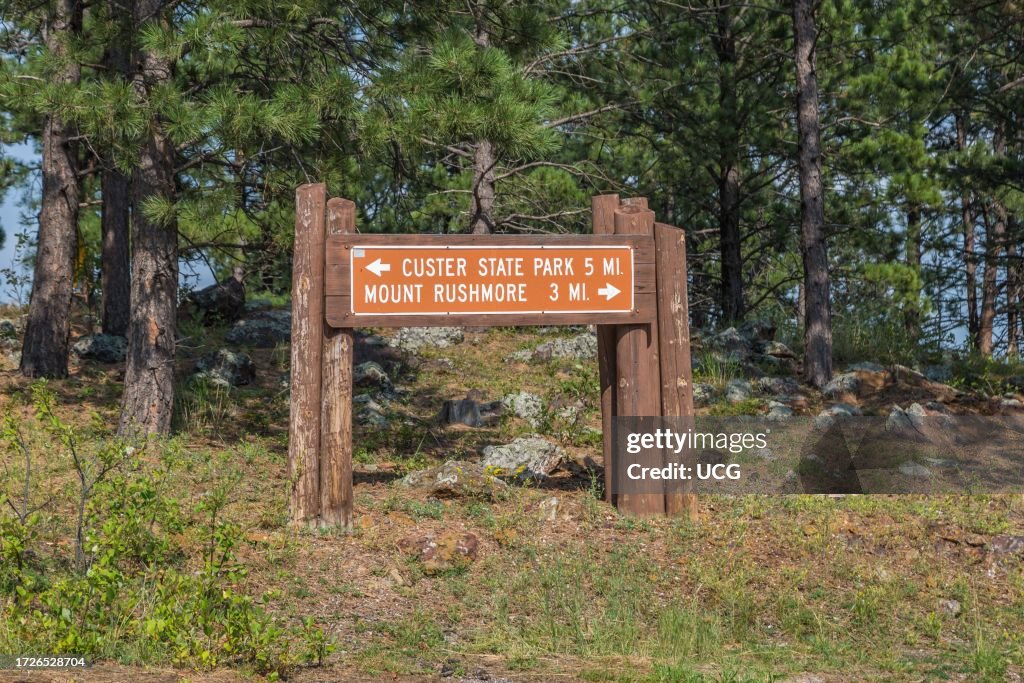 Custer Sd Sign Sign showing direction and distance to Custer State Park and Mount ...