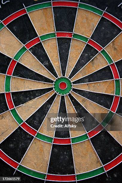 dartboard - dartboard stock pictures, royalty-free photos & images