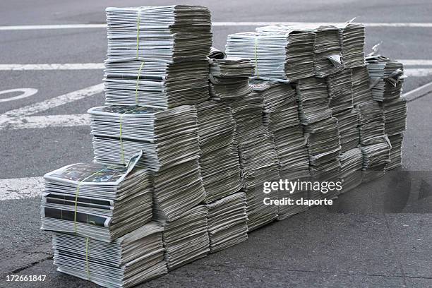 huge pile of free newspapers - newspaper printing press stock pictures, royalty-free photos & images