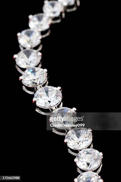 diamond necklace (macro shot) - diamond necklace stock pictures, royalty-free photos & images
