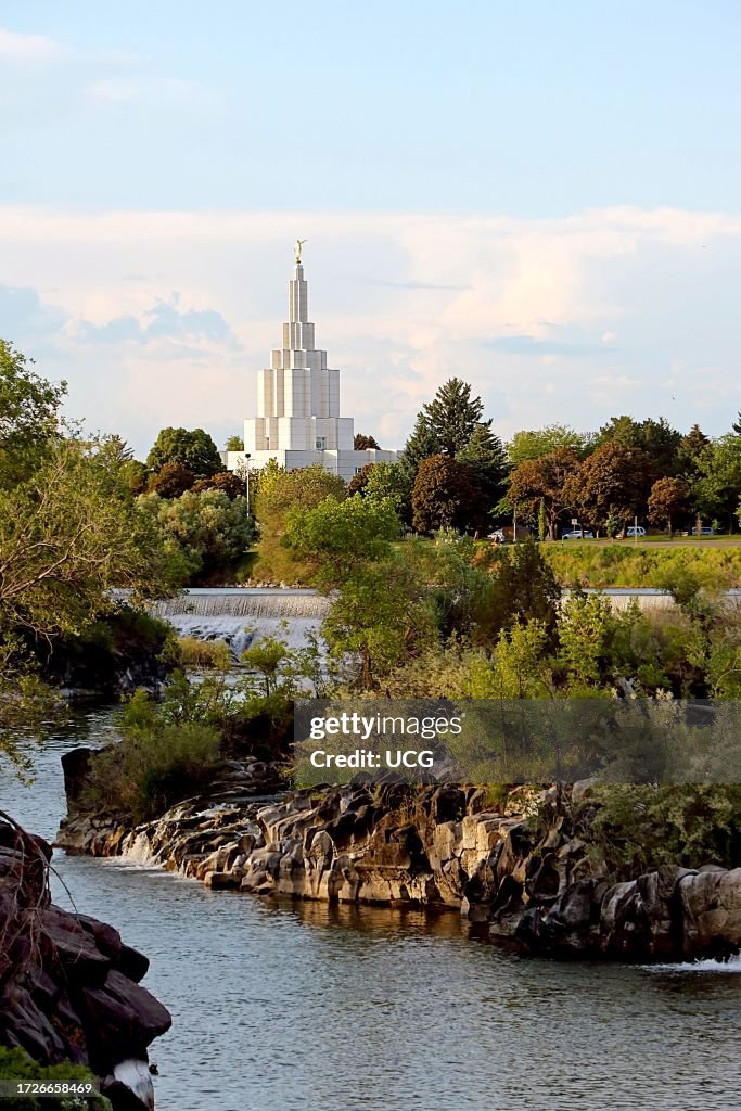 Mormon Temple in Idaho Falls Idaho