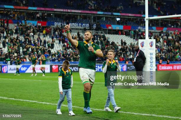 Duane Vermeulen of South Africa applauds the fans after the Rugby World Cup France 2023 Quarter Final match between France and South Africa at Stade...