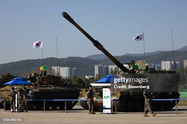 South Korean Army K9A1 155mm self-propelled howitzer, manufactured by Hanhwa Aerospace Co., during the media day of the Seoul International Aerospace...