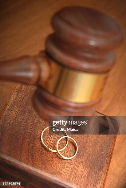 legal marriage concept - family law stockfoto's en -beelden