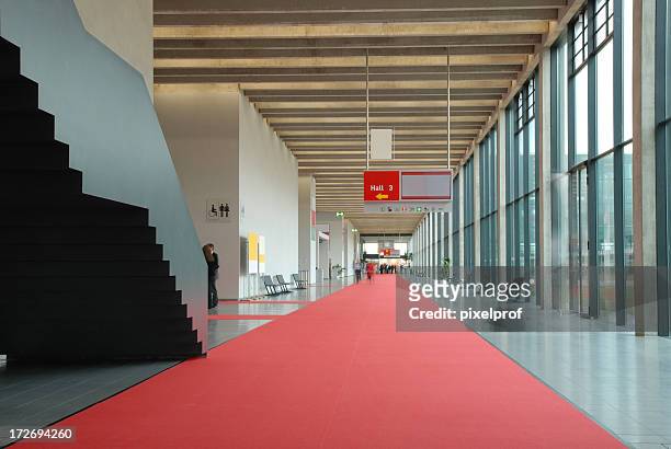 modern convention center hallway - tradeshow stock pictures, royalty-free photos & images