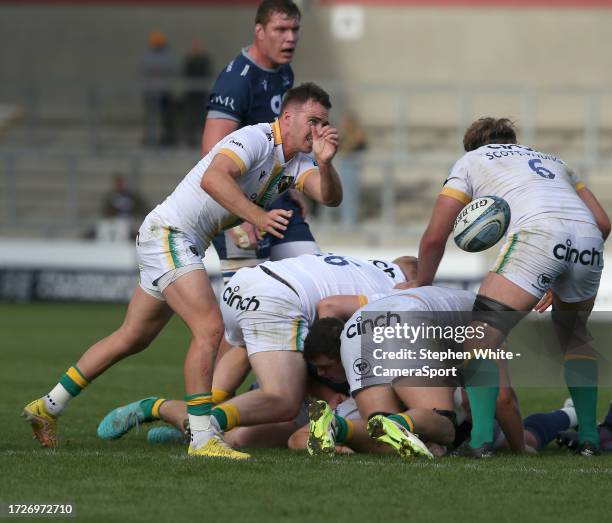 James Gaiger Rugby Aj James Photos and Premium High Res Pictures - Getty Images