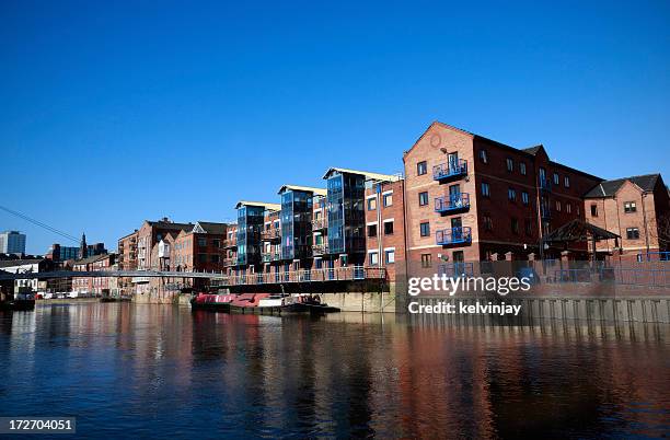 riverside apartments - leeds canal stock pictures, royalty-free photos & images