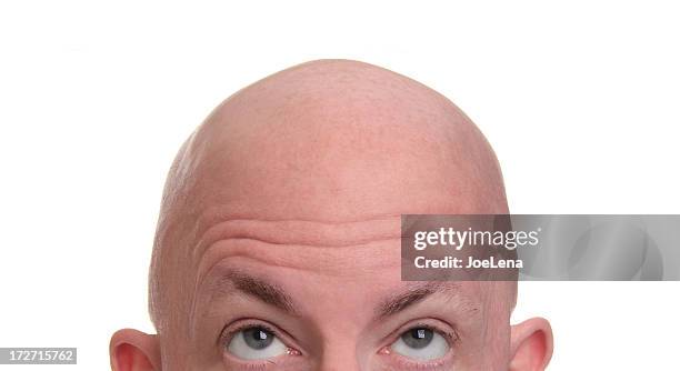 cabeza afeitada - balding fotografías e imágenes de stock