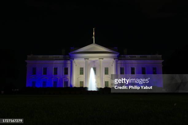 white house in israeli colors - lafayette square washington dc stock pictures, royalty-free photos & images