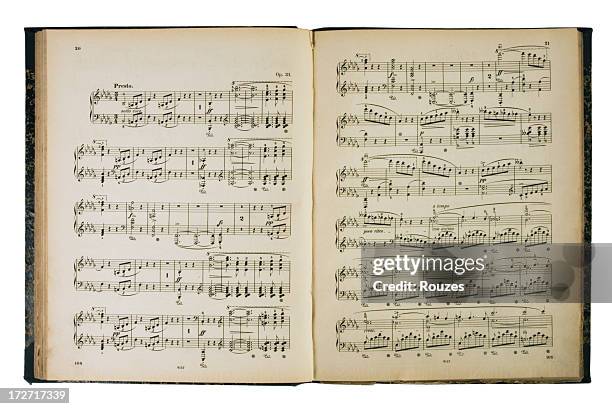 music book - bladmuziek stockfoto's en -beelden