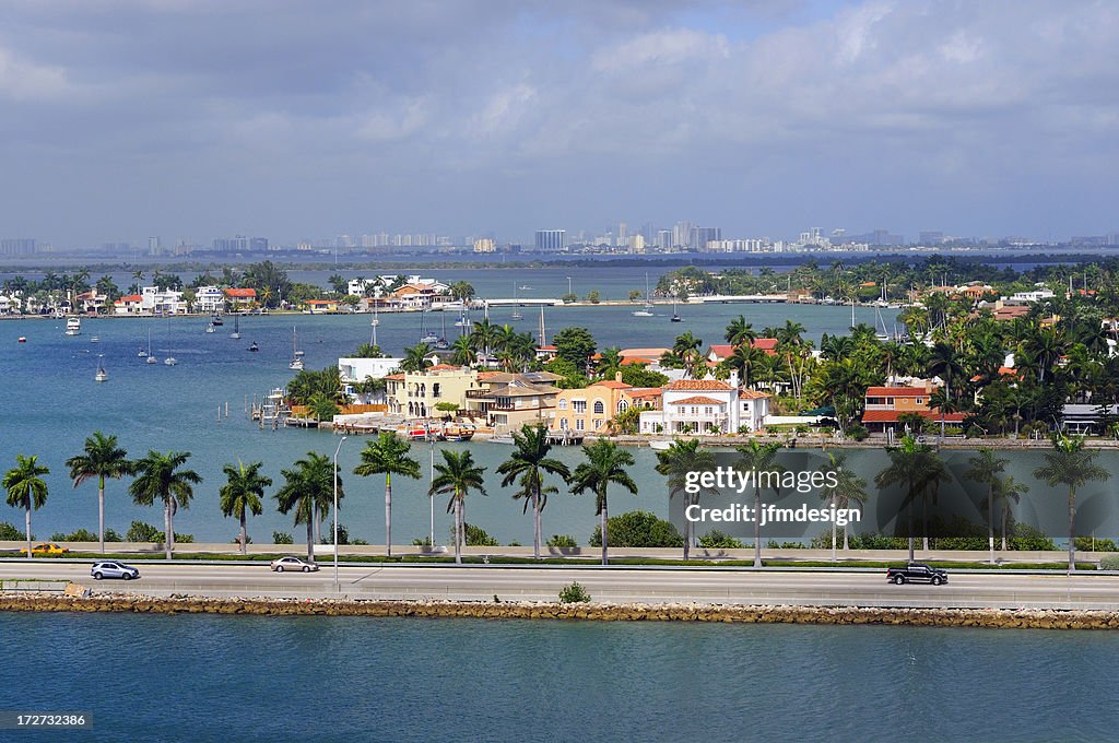 Miami Mac Arthur Causeway en route to the beach