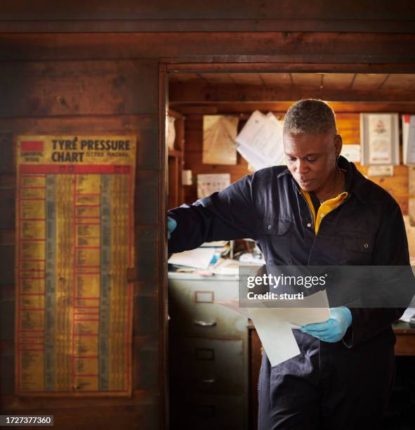 small business finances - business finance and industry stock pictures, royalty-free photos & images