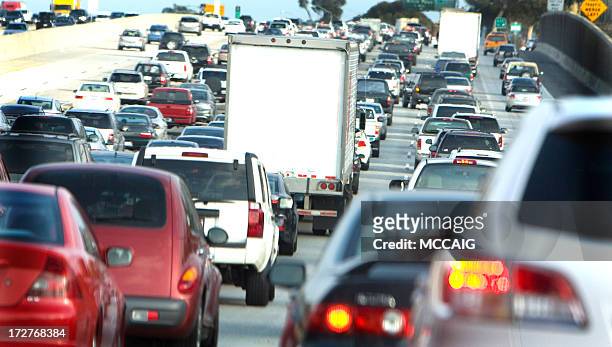 traffic (#35 of series) - traffic stock pictures, royalty-free photos & images