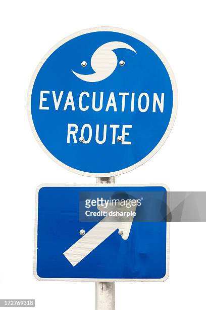 furacão rota de evacuação sinal de estrada-isolado - evacuation - fotografias e filmes do acervo