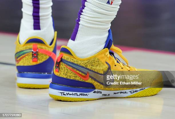 Los Angeles Lakers LeBron James Nike Hardwood Kuwait