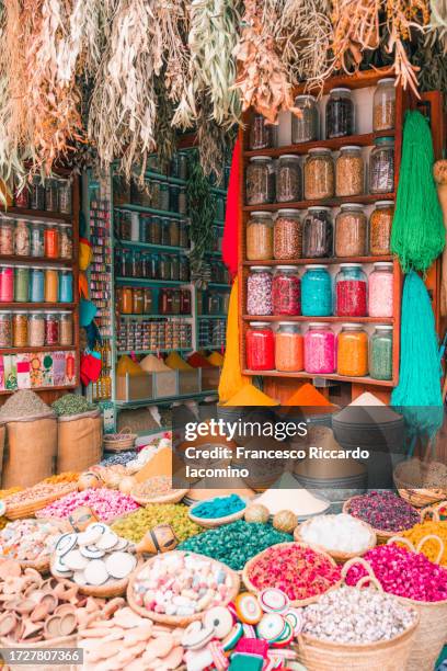 spices in the souks of marrakech - spice bazaar stock pictures, royalty-free photos & images