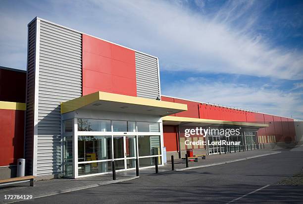 modern supermercado - fachadas imagens e fotografias de stock