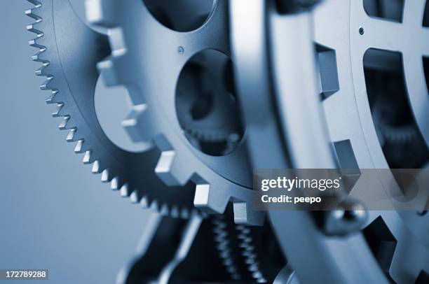 nahaufnahme des clockwork mechanismus - uhrwerk stock-fotos und bilder