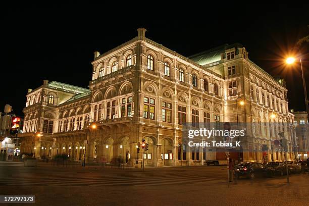 state opera - vienna state opera stock pictures, royalty-free photos & images