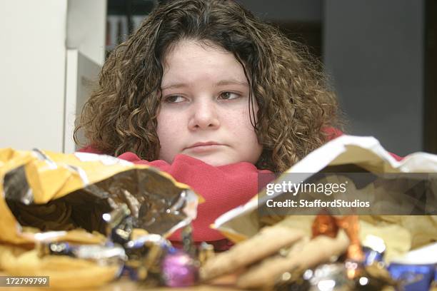 child and junk food - chunky chips stock pictures, royalty-free photos & images