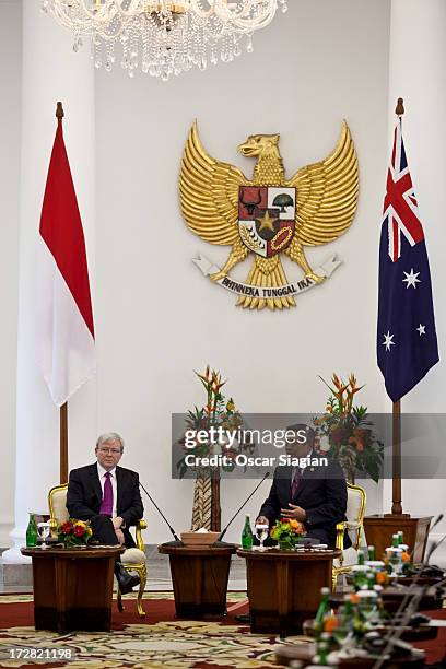 Australian Prime Minister Kevin Rudd and Indonesian President Susilo Bambang Yudoyono attend the annual bilateral meeting at Bogor Presidential...