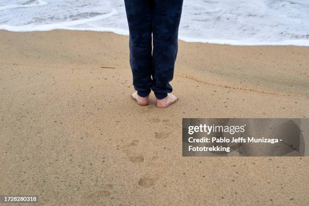 bare feet near a wave - viña del mar stock pictures, royalty-free photos & images