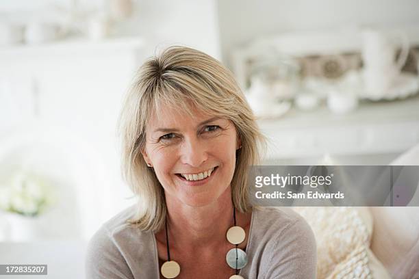 mature woman, portrait - 50 54 years stock pictures, royalty-free photos & images