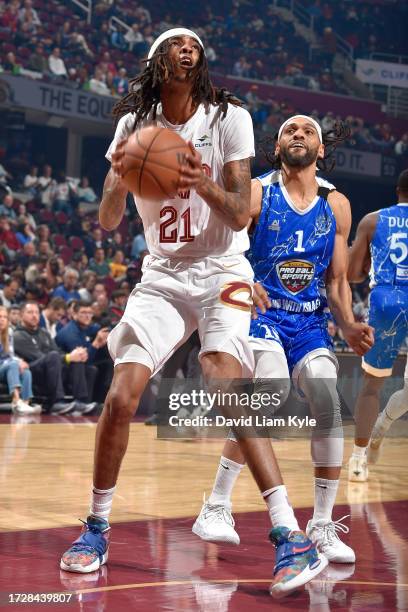 Emoni Bates of the Cleveland Cavaliers handles the ball during the game against the Maccabi Ra'anana on October 16, 2023 at Rocket Mortgage...