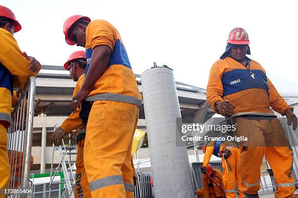 Working In Rio 37 Rio 2016 Working Progress Stock Photos, High-Res Pictures, and ...