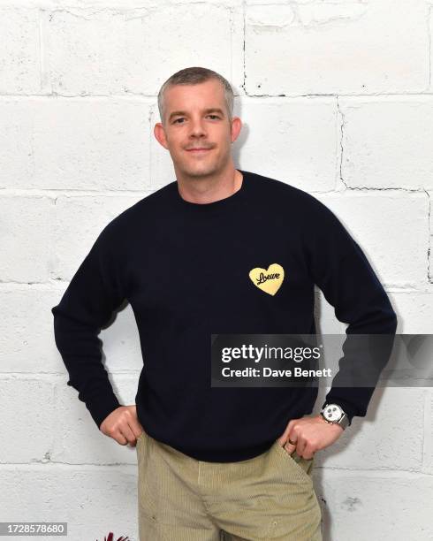 Russell Tovey attends the LOEWE FOUNDATION Studio Voltaire Award 2023 on October 10, 2023 in London, England.