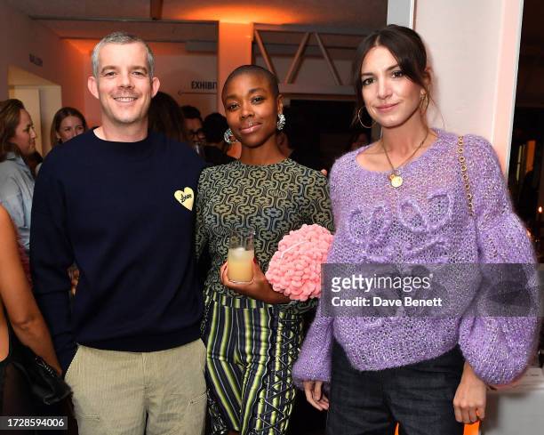 Russell Tovey, Rachel Jones and Katy Hessel attend the LOEWE FOUNDATION Studio Voltaire Award 2023 on October 10, 2023 in London, England.