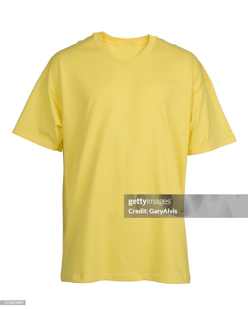 Camiseta amarelo, em branco, frente-isolada no branco