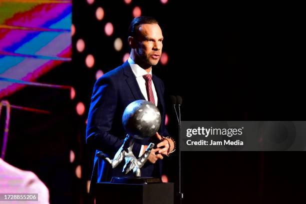 89 Luis Roberto Alves Stock Photos, High-Res Pictures, and Images