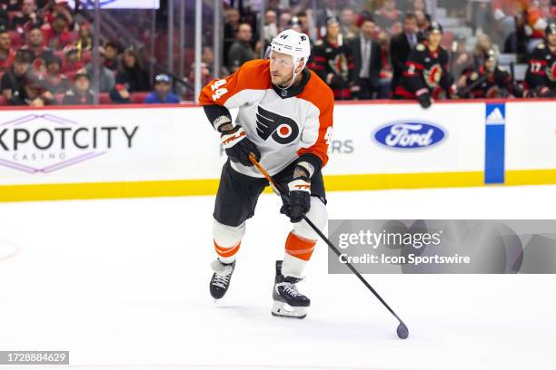 Philadelphia Flyers Left Wing Nicolas Deslauriers applies pressure on the forecheck during first period National Hockey League action between the...