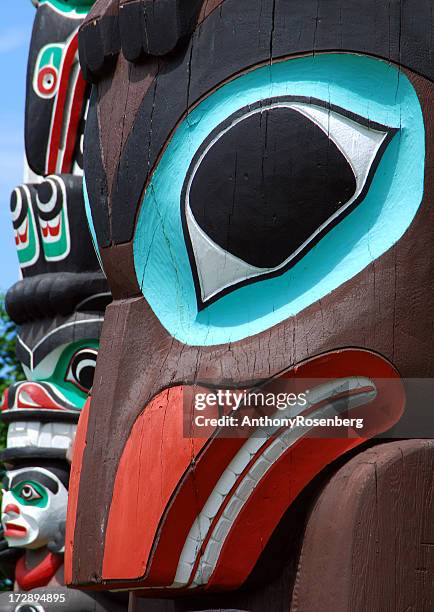 pacific northwest - canadian culture stock pictures, royalty-free photos & images