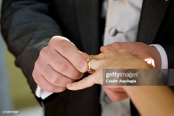 wedding ceremony - wedding ceremony alter stock pictures, royalty-free photos & images