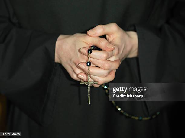 rosary - nun habit stock pictures, royalty-free photos & images