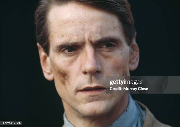 Acteur britannique Jeremy Irons sur le tournage du film Danny The Champion Of The World, réalisé par Gavin Millar, le 1 septembre 1988 à Londres.