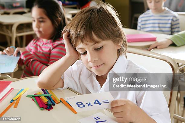 mathematic della lezione - moltiplicazione foto e immagini stock