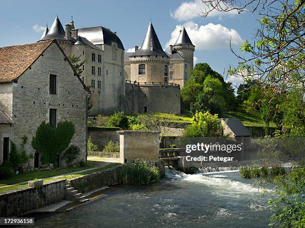 verteuil, perto de angoulême - poitou charentes imagens e fotografias de stock