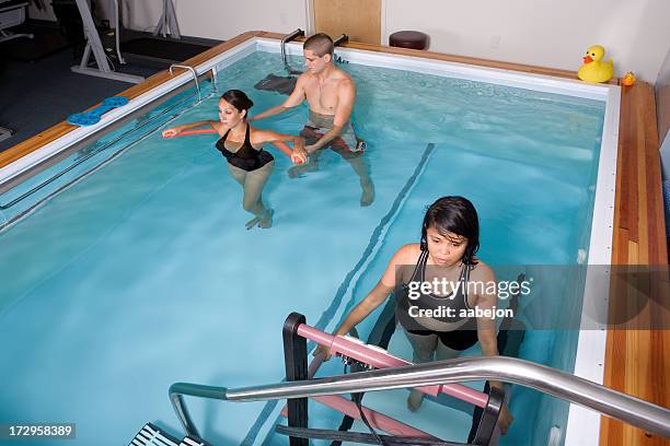 water therapy - aquatic therapy stockfoto's en -beelden