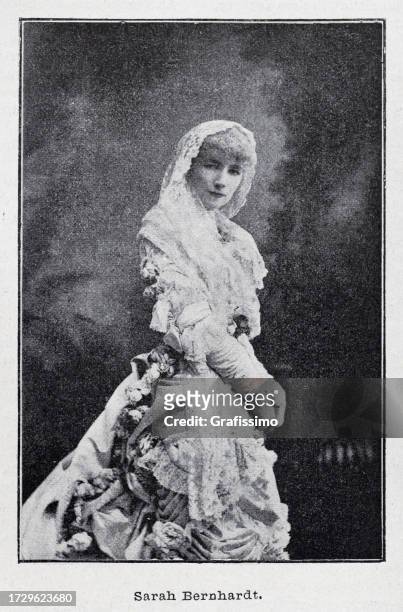 ilustraciones, imágenes clip art, dibujos animados e iconos de stock de sarah bernhardt, actriz francesa, retrato 1896 - period costume