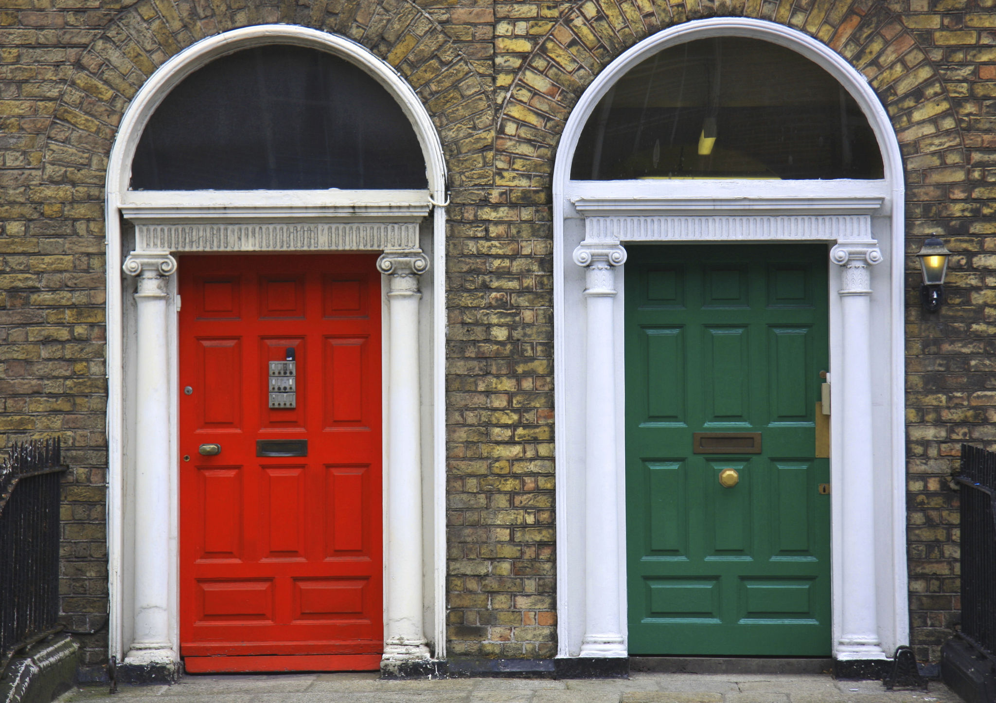 Dublin doors (red-green) Dublin doors (red-green)