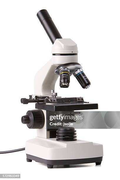 microscópio isolado a branco - equipamento de laboratório imagens e fotografias de stock