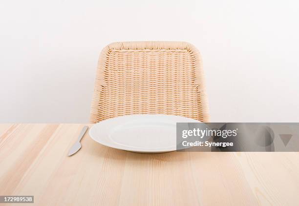 per una cena - dining table empty foto e immagini stock