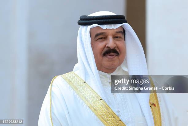 King of Bahrain, Hamad Bin Isa Al-Khalifa, arrives at Palazzo Chigi for a meeting with Prime Minister, Giorgia Meloni, on October 17, 2023 in Rome,...