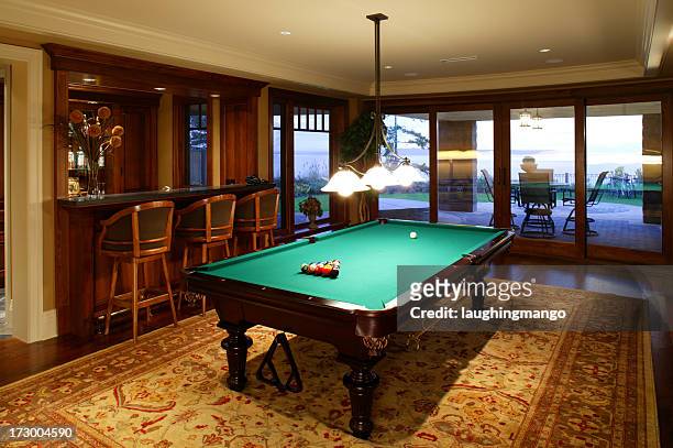 basement games room pool table - game room 個照片及圖片檔
